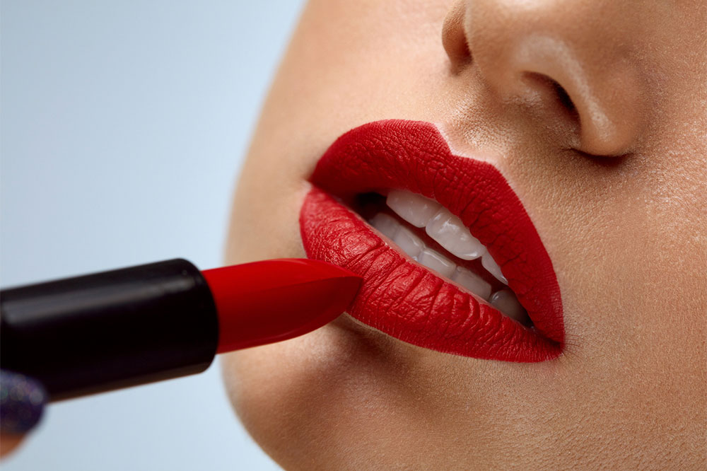 3 top lightweight lipsticks to check out